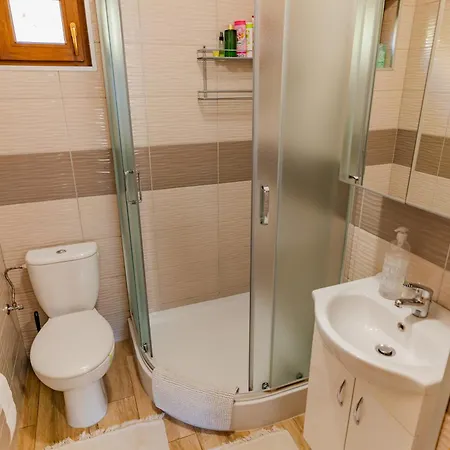 Drewniany Daria I Tomek 2 Na 8 Osób Сasa de vacaciones