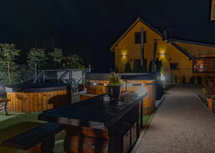 Drewniany Daria I Tomek 2 Na 8 Osob *